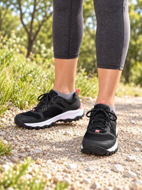 Keen Explore Vent Athletic Shoes Womens US 7 Black Coral Hiking Gorpcore NEW